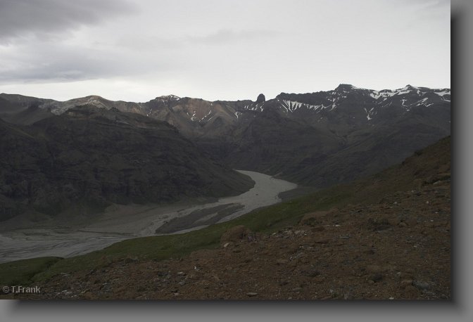 CRW_8900-01.jpg